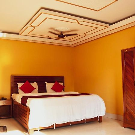 Hotel Nakshatra Karimganj Bagian luar foto