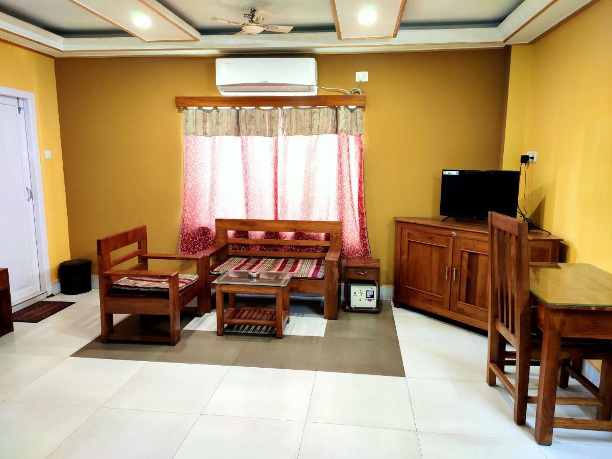 Hotel Nakshatra Karimganj Bagian luar foto