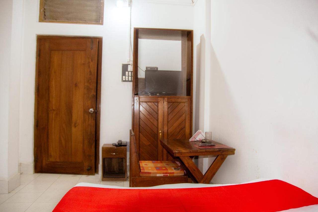 Hotel Nakshatra Karimganj Bagian luar foto