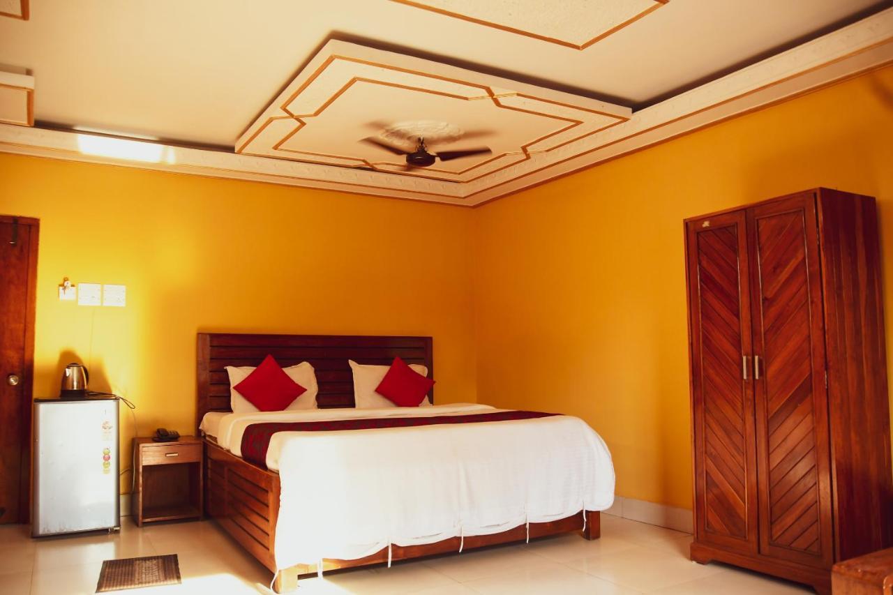 Hotel Nakshatra Karimganj Bagian luar foto