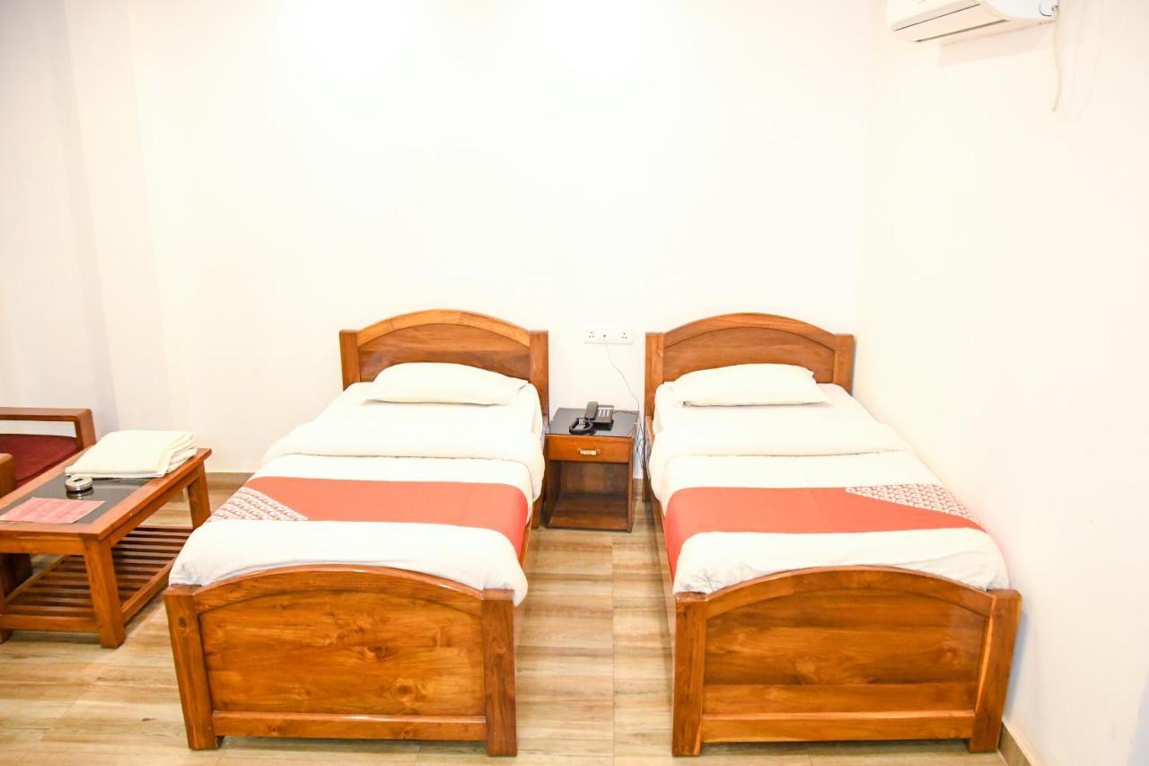 Hotel Nakshatra Karimganj Bagian luar foto